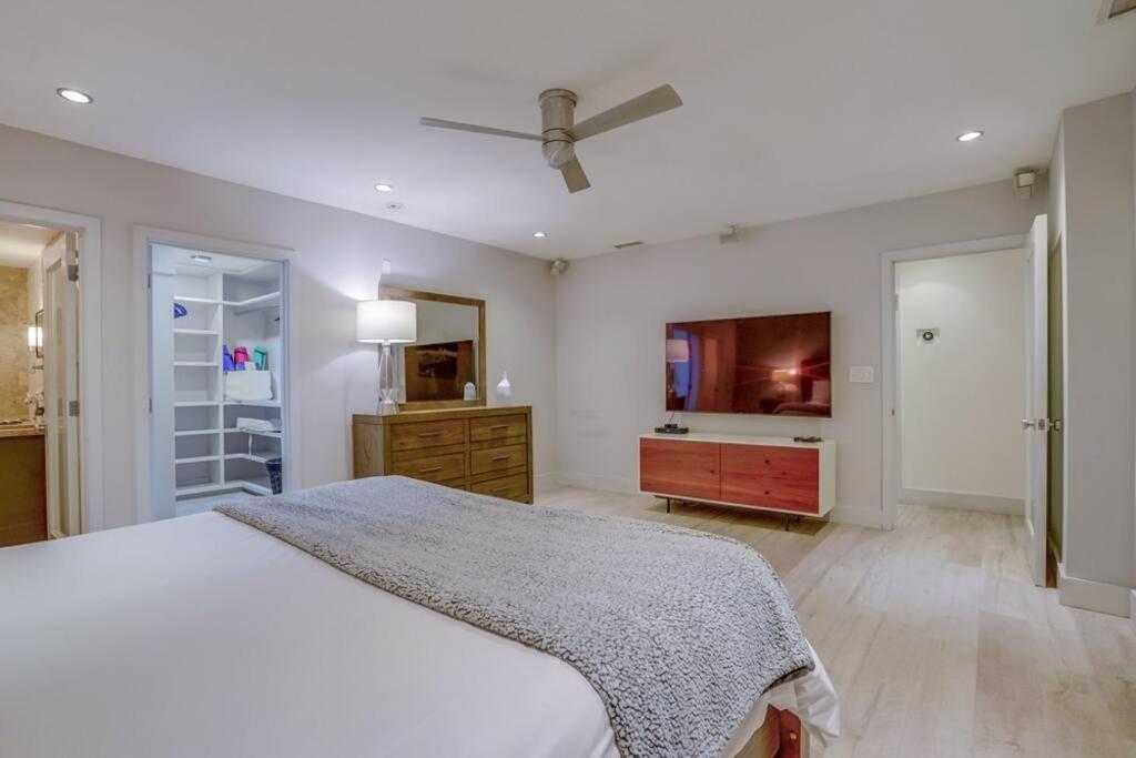 Hollywood Hills Retreat: Private Gym & Steam Casa vacanze Los Angeles